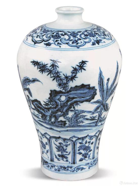 明永樂青花竹石芭蕉梅瓶